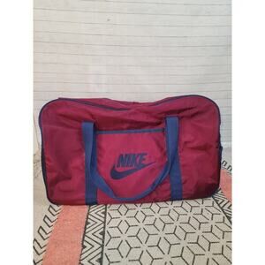 NIKE Y2K MAROON & NAVY DUFFLE BAG W SHOULDER STRAP